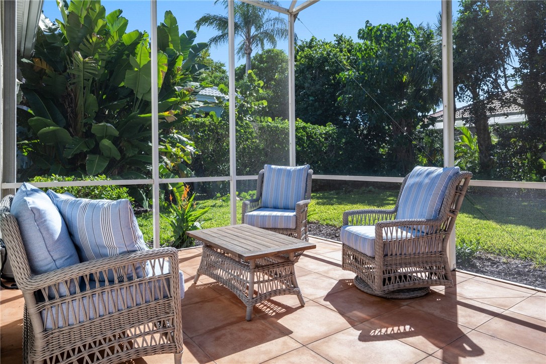 1015 Island Club Place