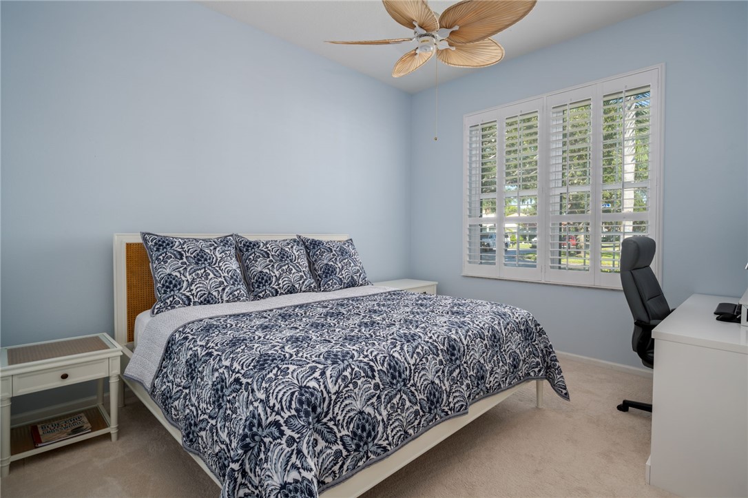 1015 Island Club Place