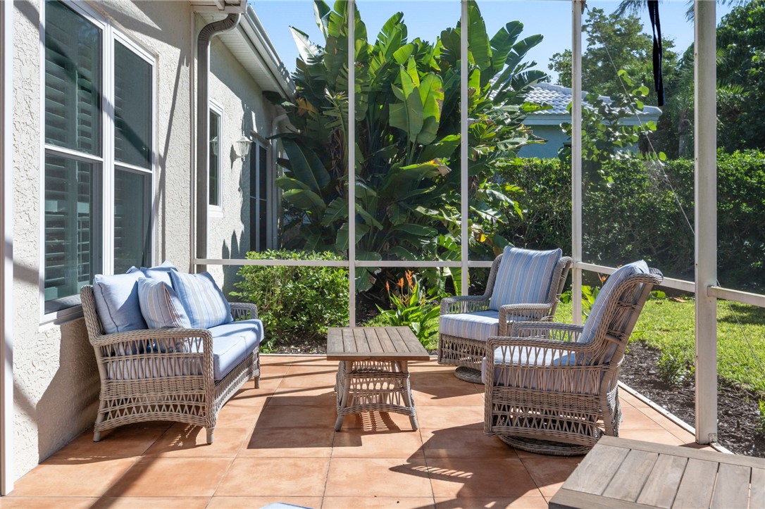 1015 Island Club Place