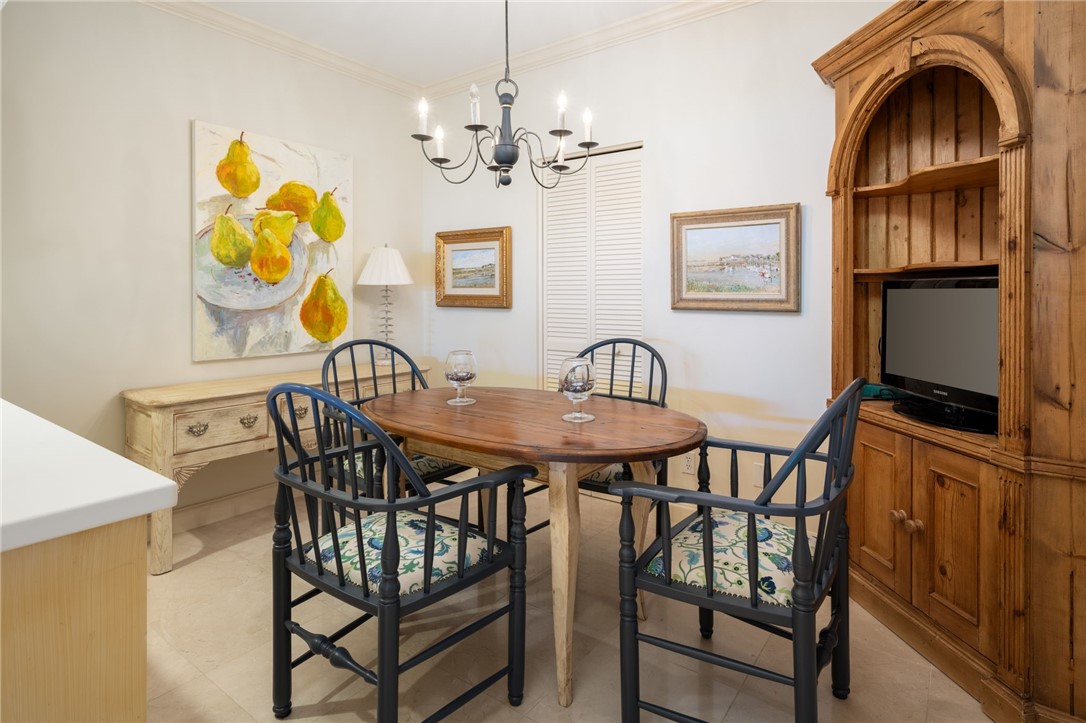1250 W Southwinds Boulevard 215
