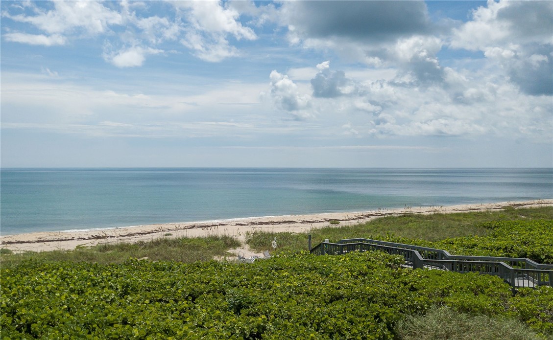 1250 W Southwinds Boulevard 215