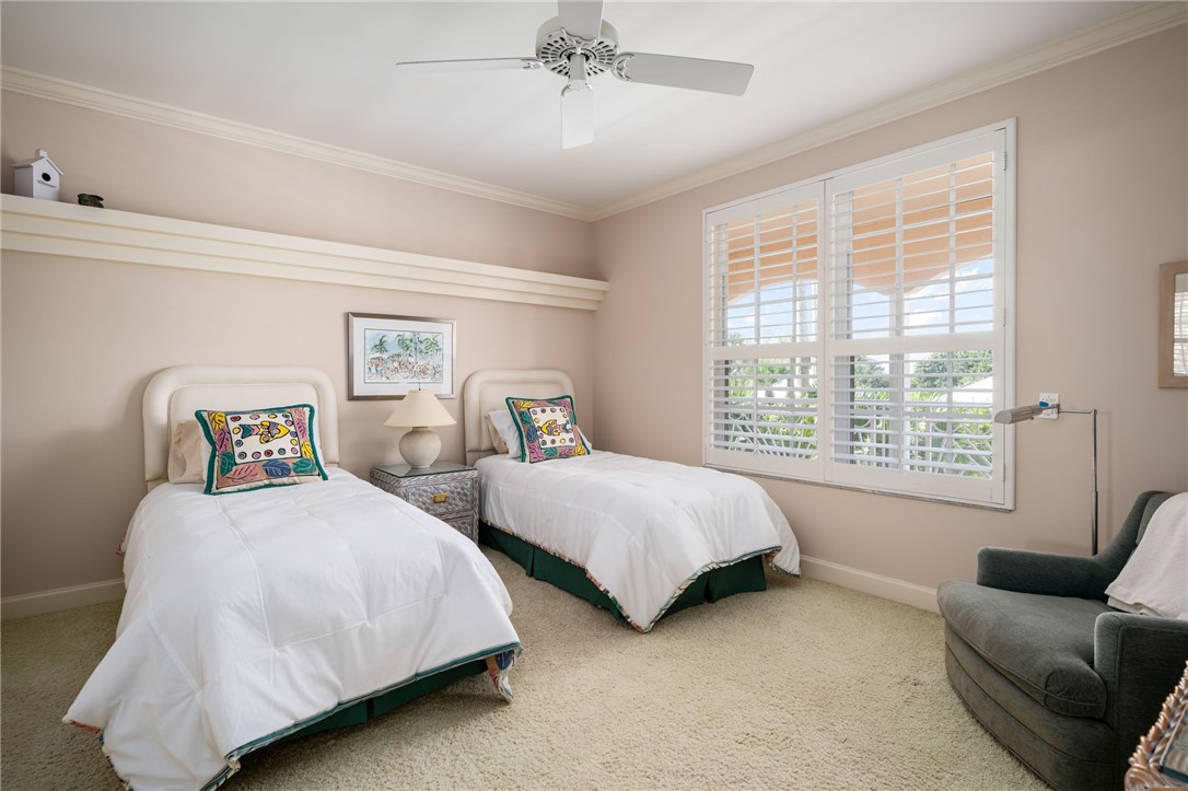 1250 W Southwinds Boulevard 215