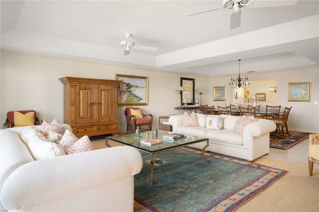 1250 W Southwinds Boulevard 215