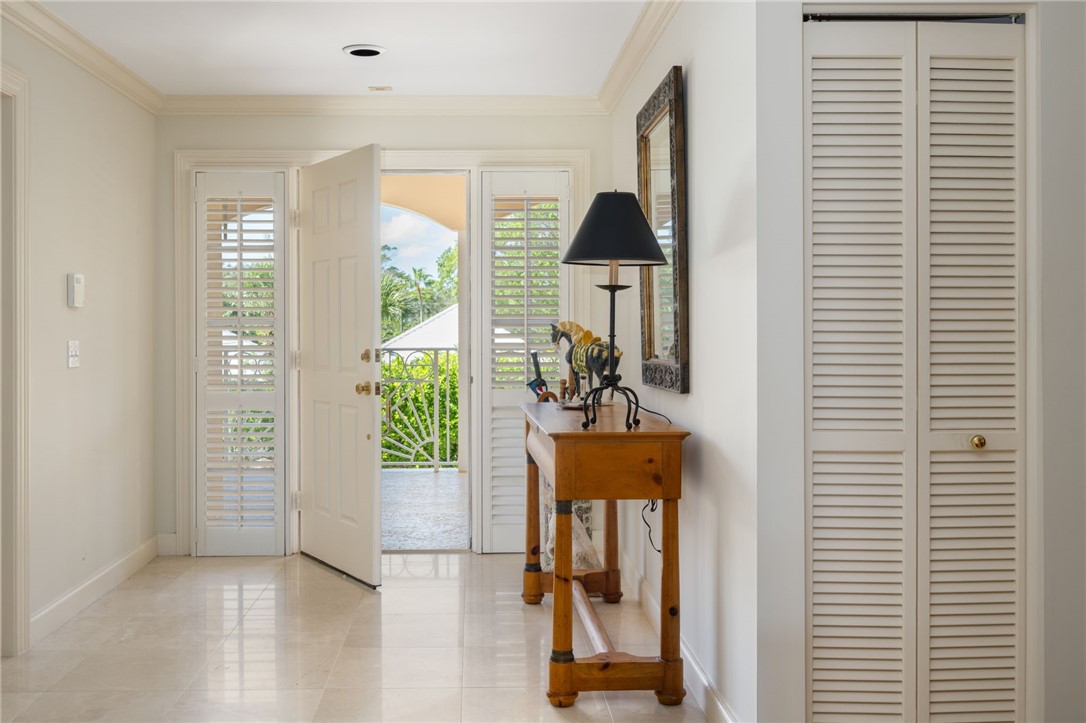 1250 W Southwinds Boulevard 215