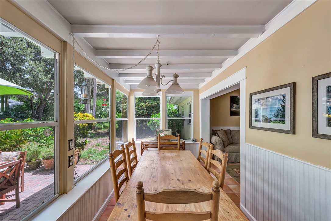 645 Acacia Road