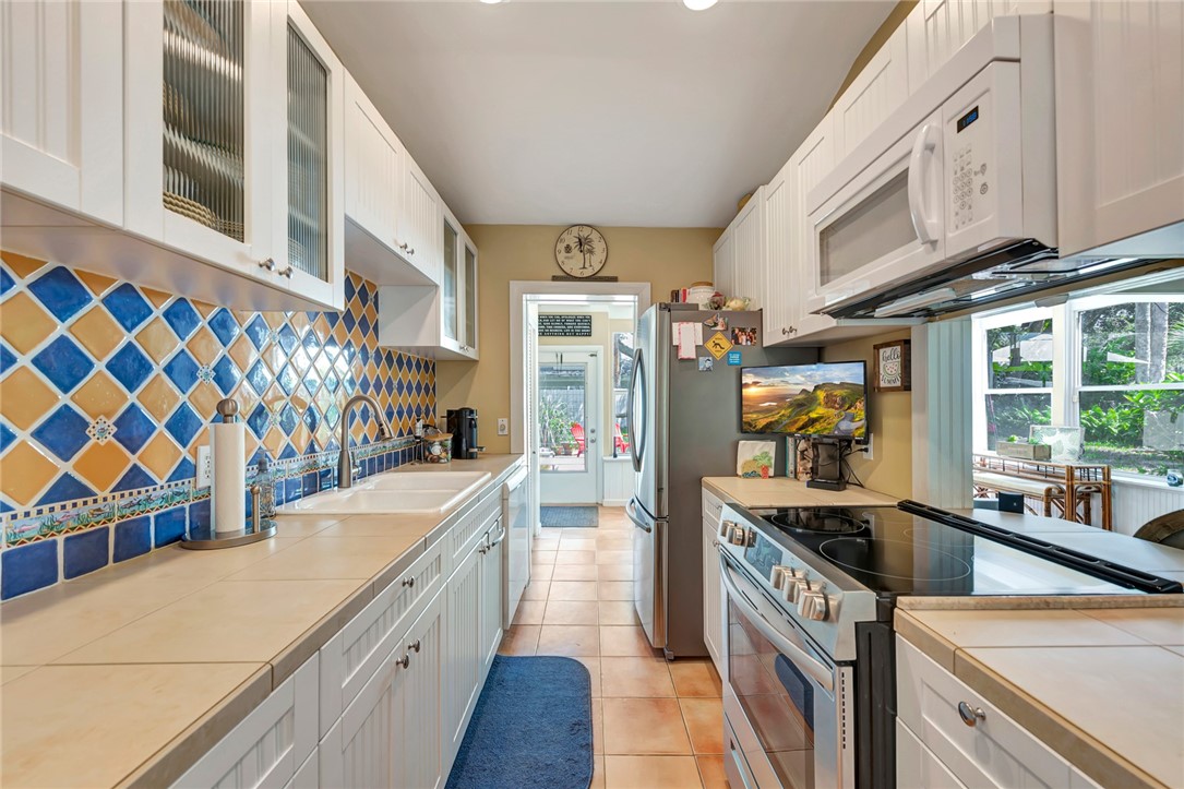645 Acacia Road