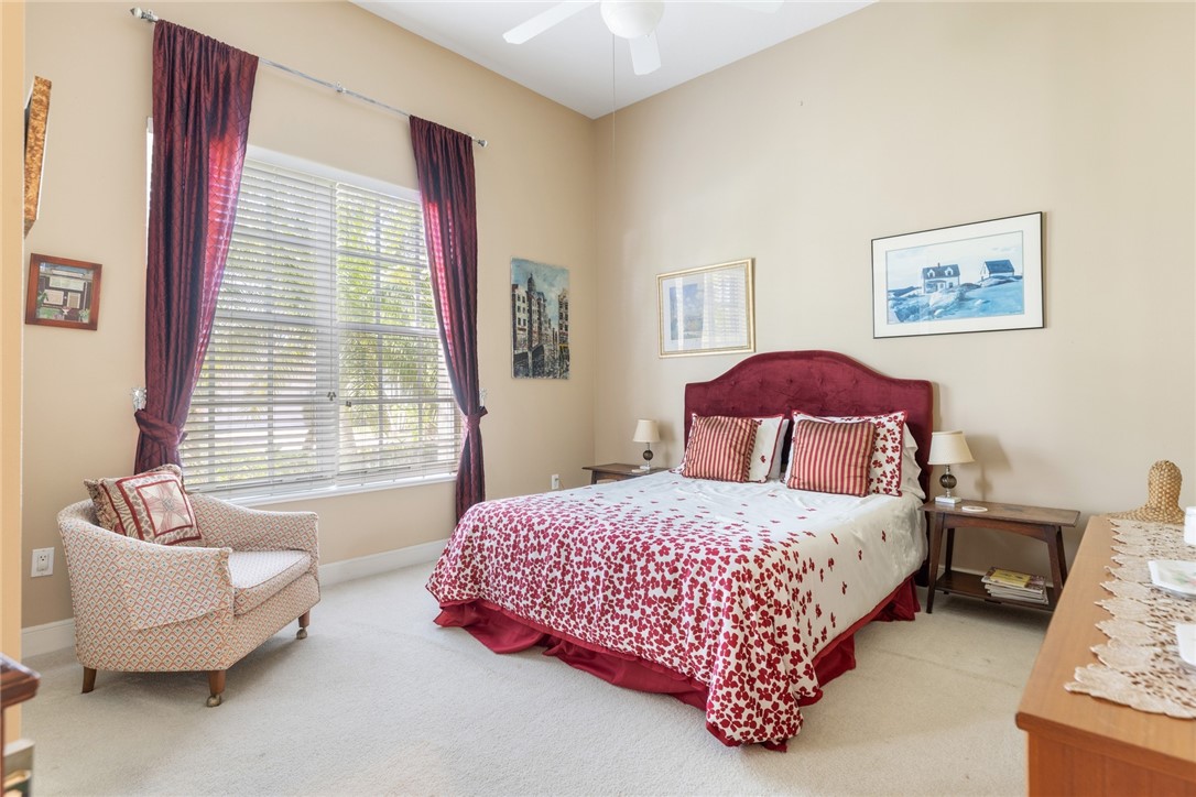1389 W Island Club Square