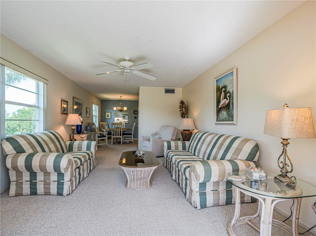 28 Vista Gardens Trail 201