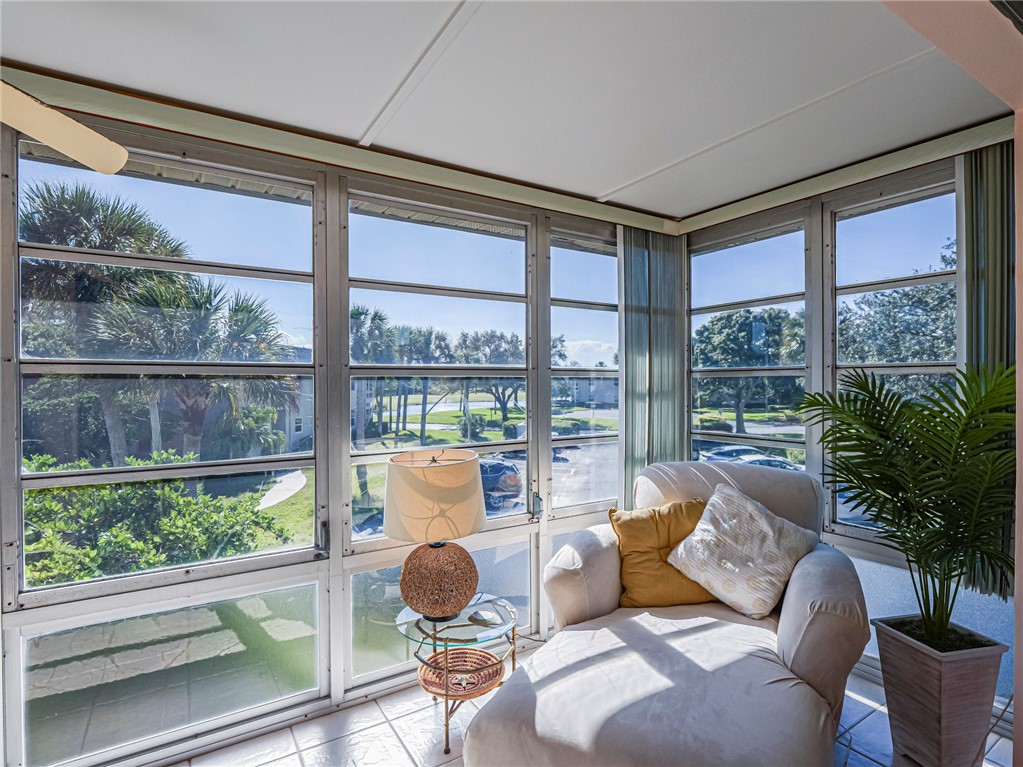 28 Vista Gardens Trail 201