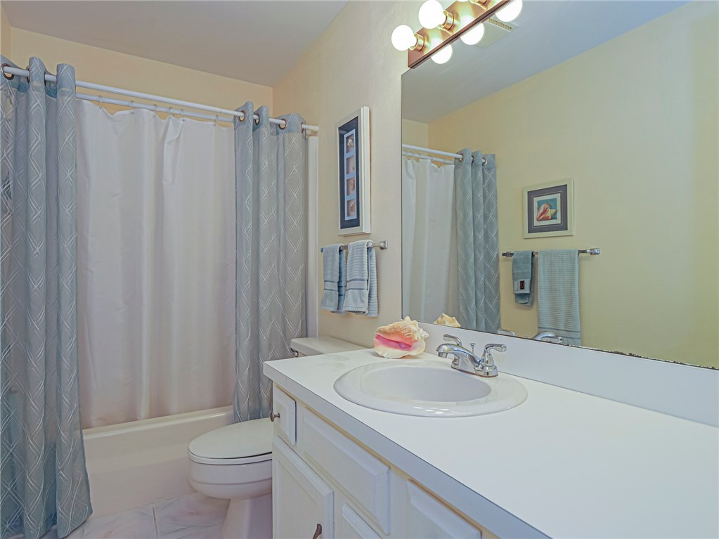 28 Vista Gardens Trail 201