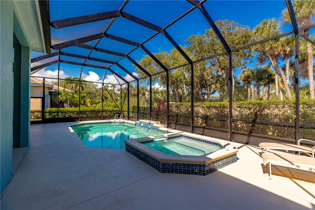1441 W Island Club Square