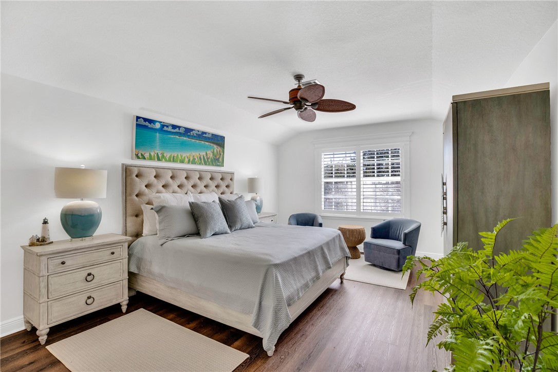 1441 W Island Club Square