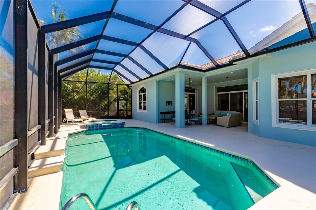 1441 W Island Club Square