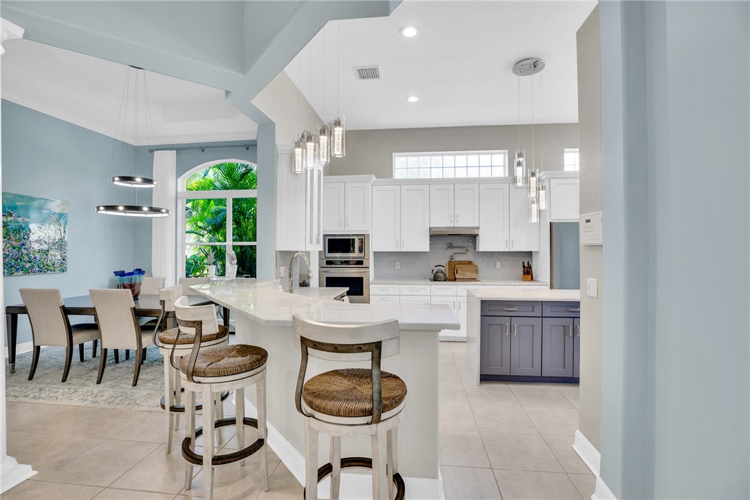 1441 W Island Club Square
