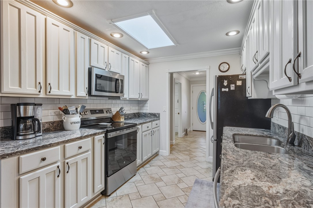 141 Royal Palm Street