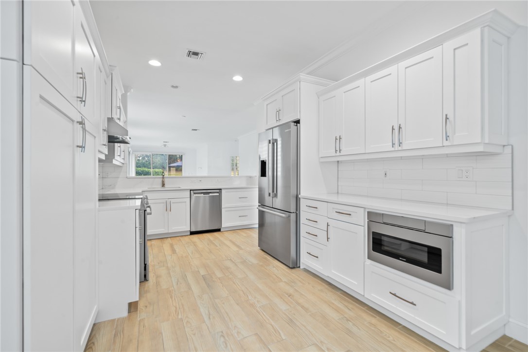 1255 Saint Georges Lane