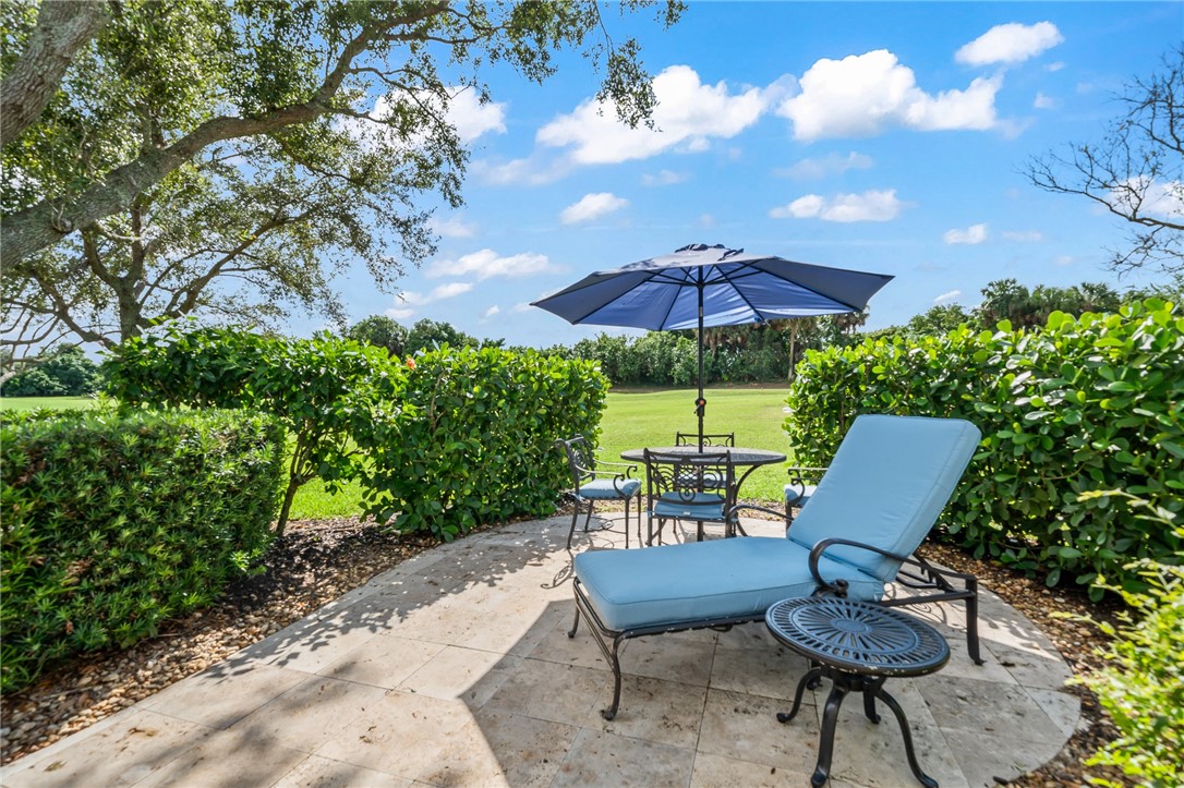 1255 Saint Georges Lane