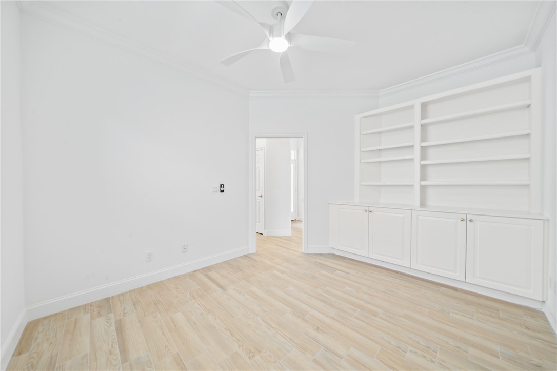 1255 Saint Georges Lane