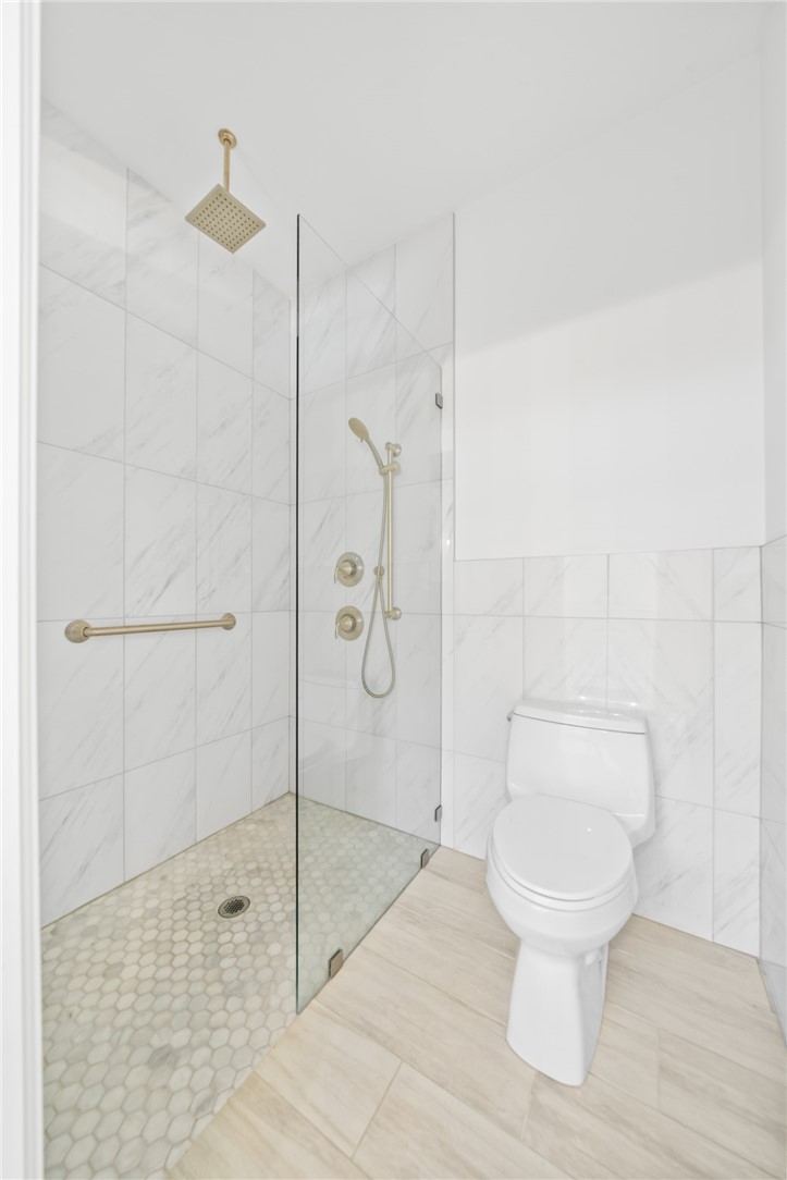1255 Saint Georges Lane