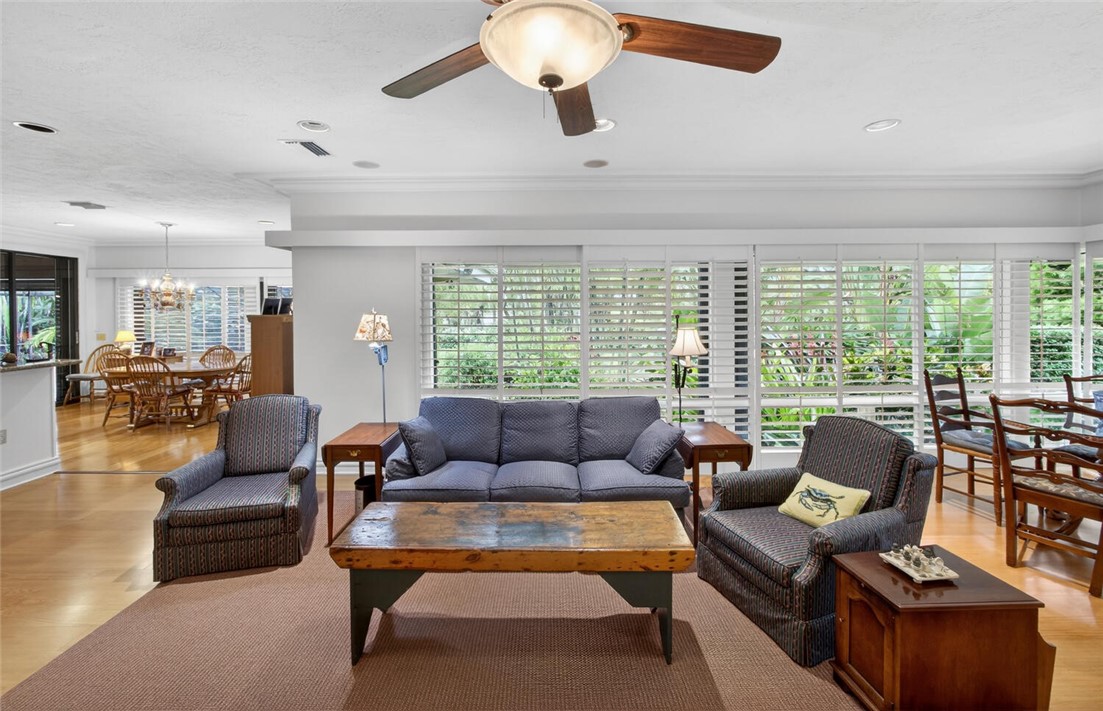 5985 Clubhouse Drive