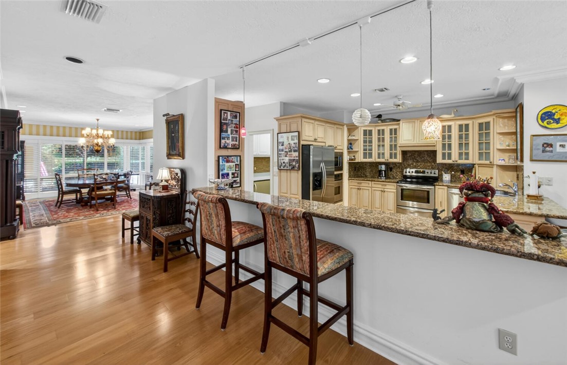 5985 Clubhouse Drive