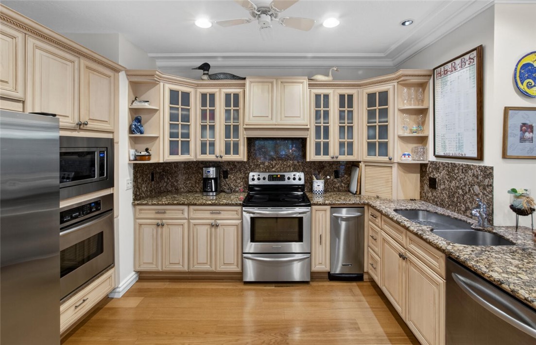 5985 Clubhouse Drive
