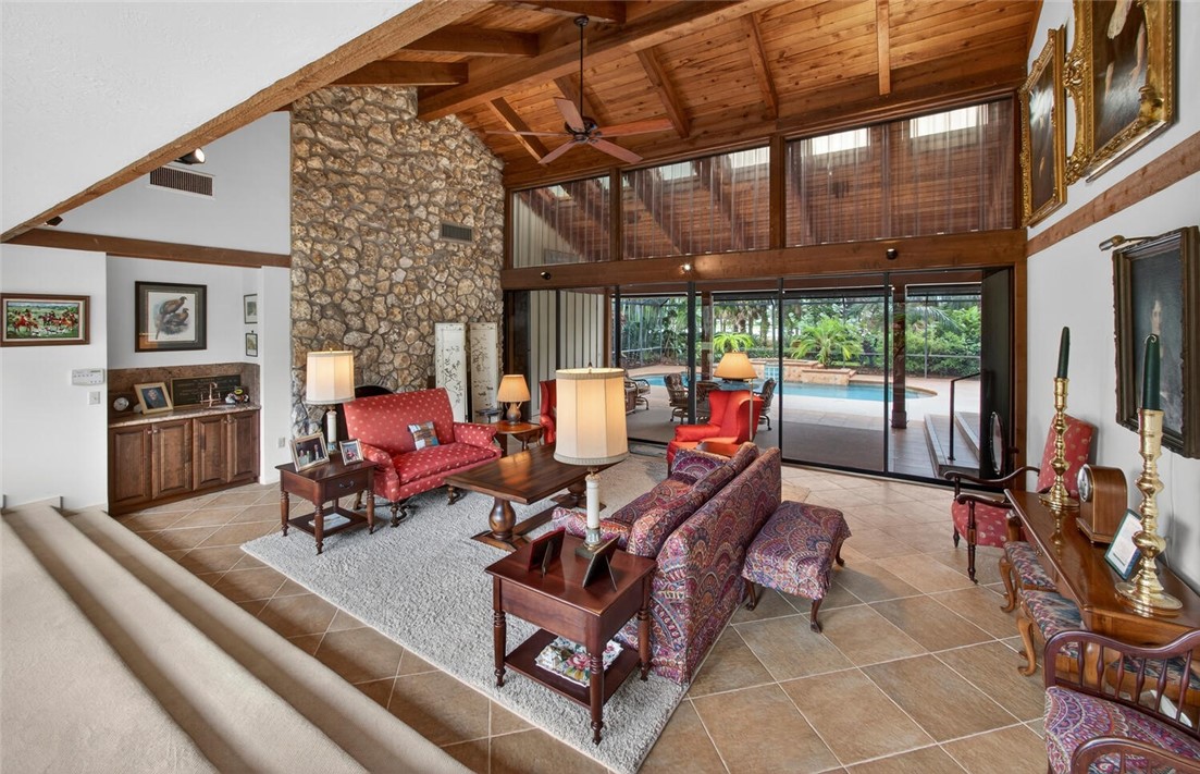 5985 Clubhouse Drive