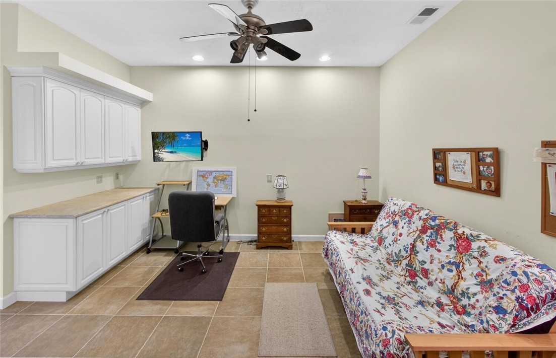 5985 Clubhouse Drive