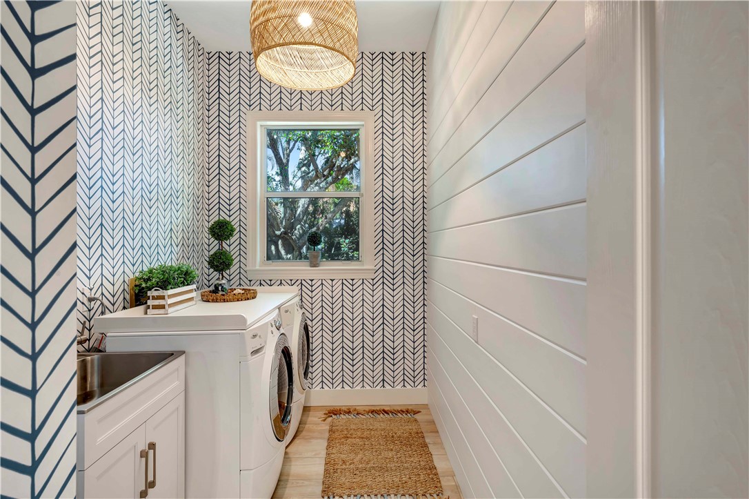 8427 Sabal Palm Court 8427