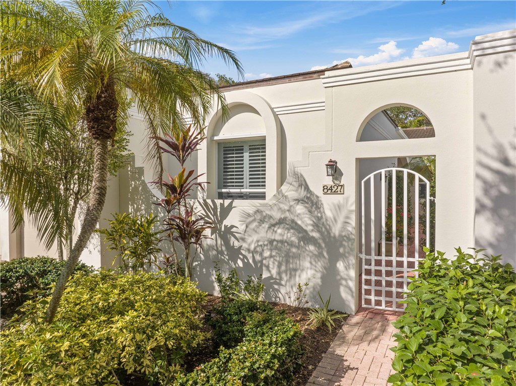 8427 Sabal Palm Court 8427