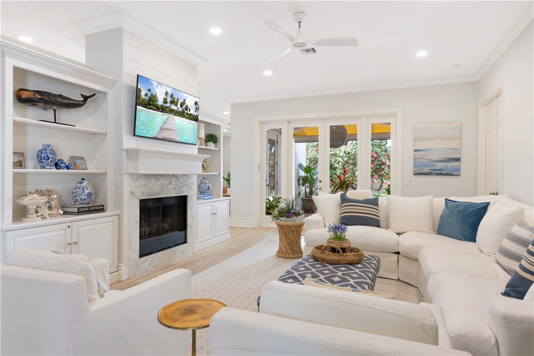 8427 Sabal Palm Court 8427
