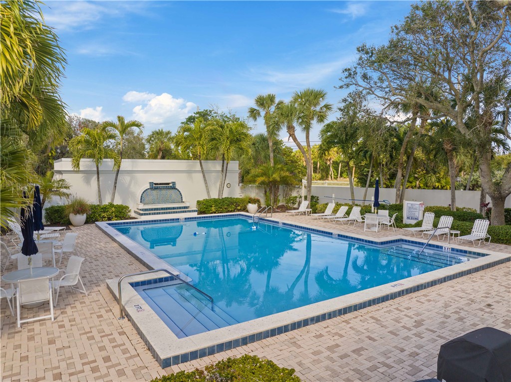 8427 Sabal Palm Court 8427