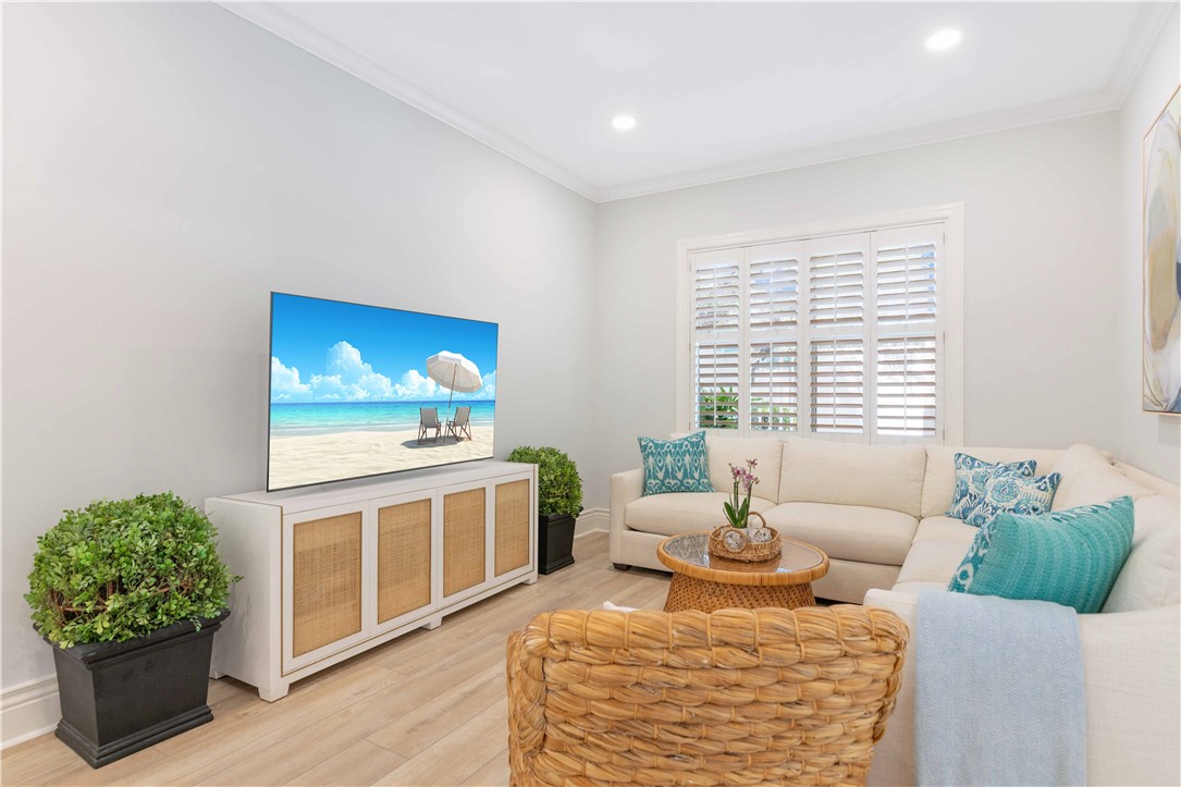 8427 Sabal Palm Court 8427