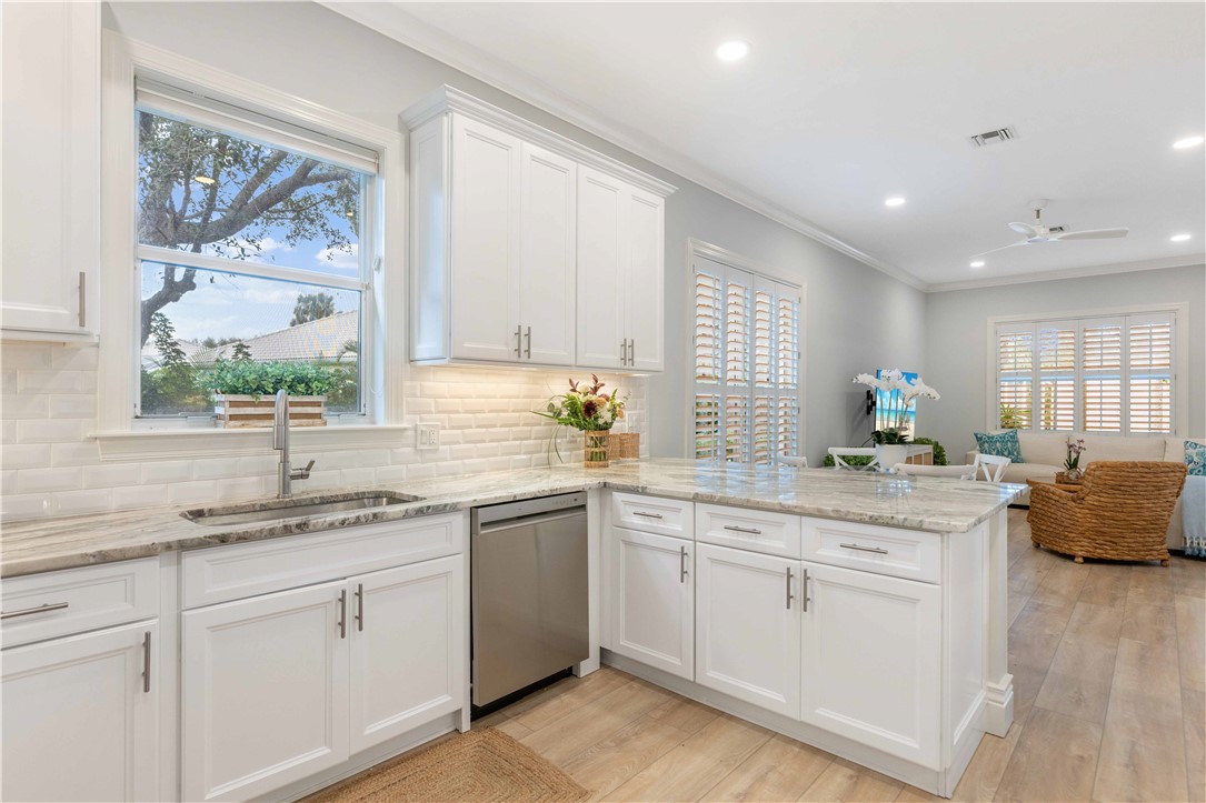 8427 Sabal Palm Court 8427