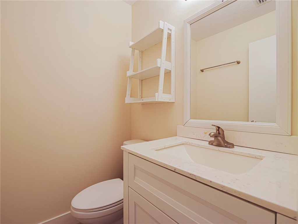 31 Vista Gardens Trail 205