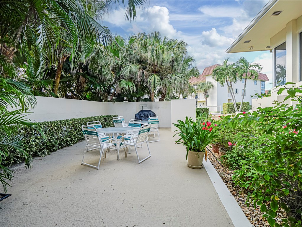 5400 Highway A1A None D5