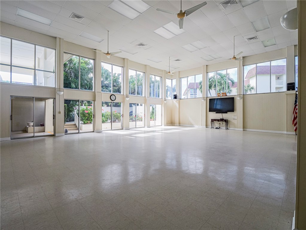 5400 Highway A1A None D5