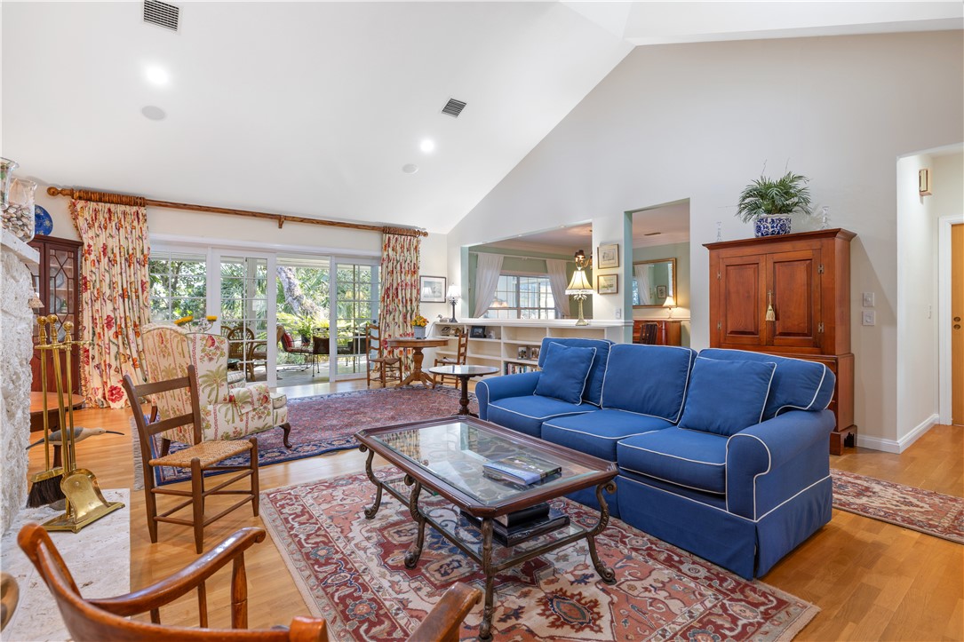 631 Tomahawk Trail