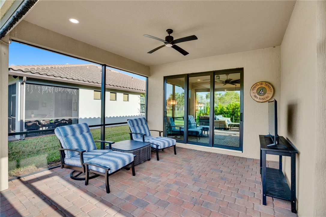 5292 Unity Square