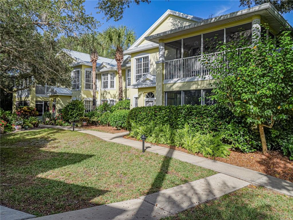 1385 Winding Oaks Circle W 703