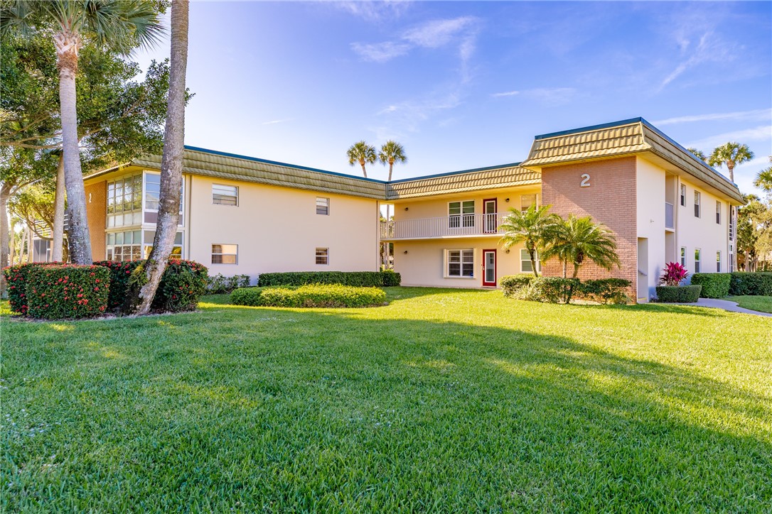 2 Vista Gardens Trail 202