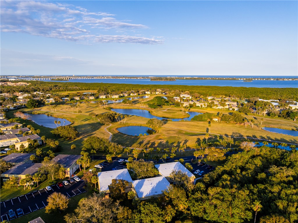 2 Vista Gardens Trail 202