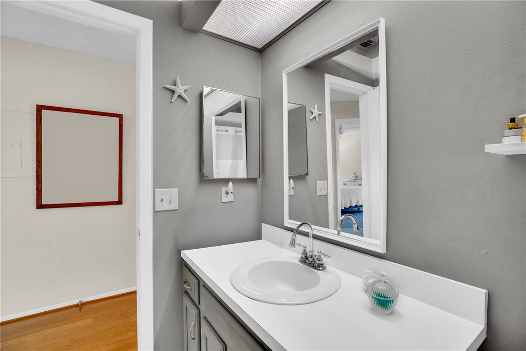 2 Vista Gardens Trail 202