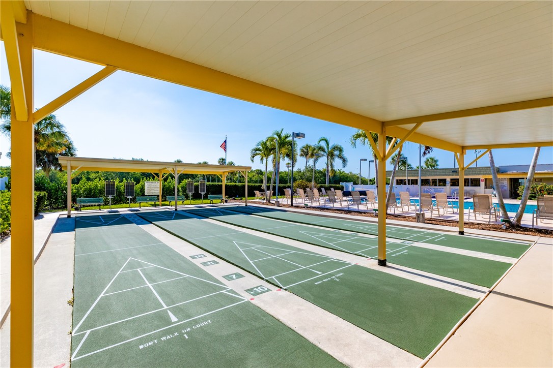 2 Vista Gardens Trail 202
