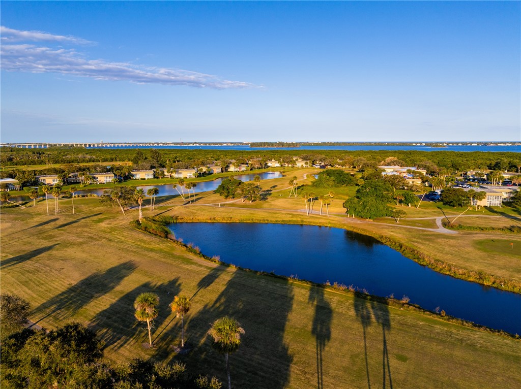 2 Vista Gardens Trail 202