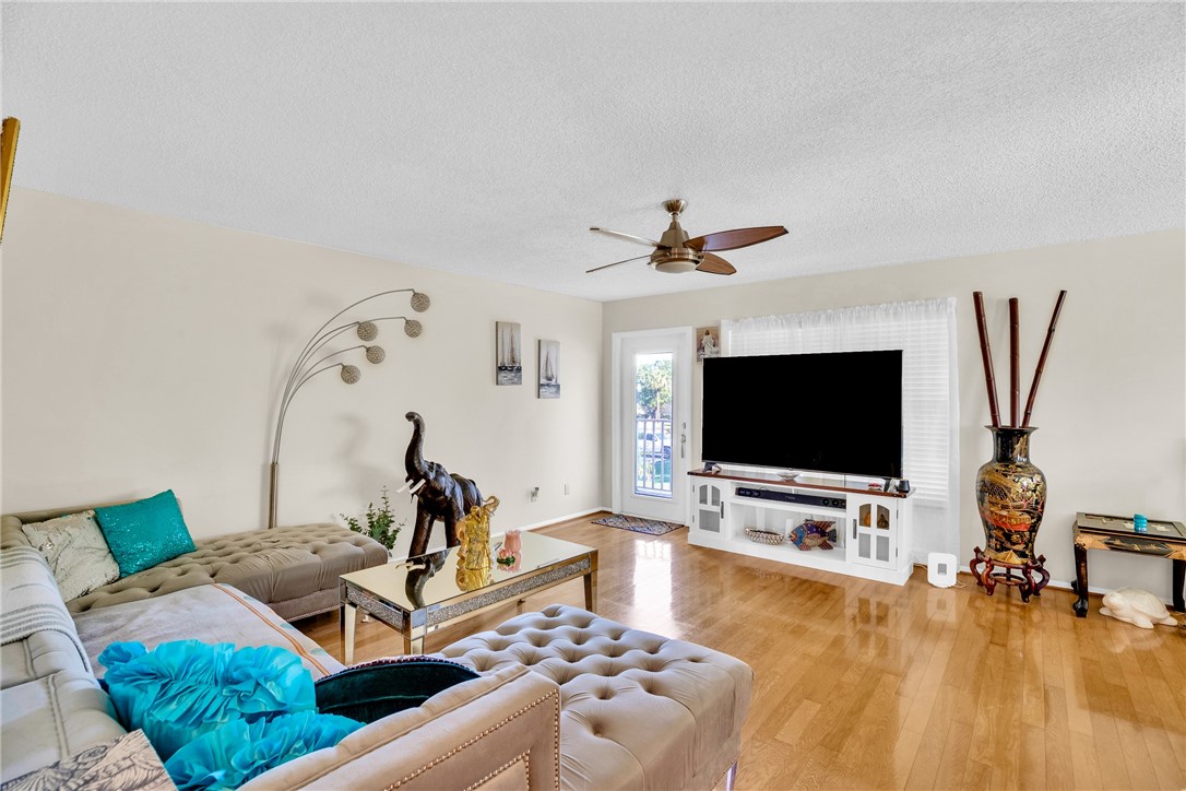2 Vista Gardens Trail 202