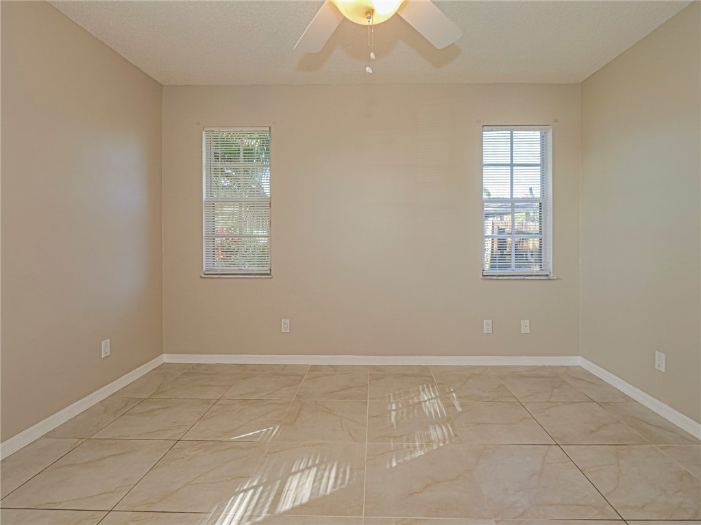 117 N 19th Circle SW