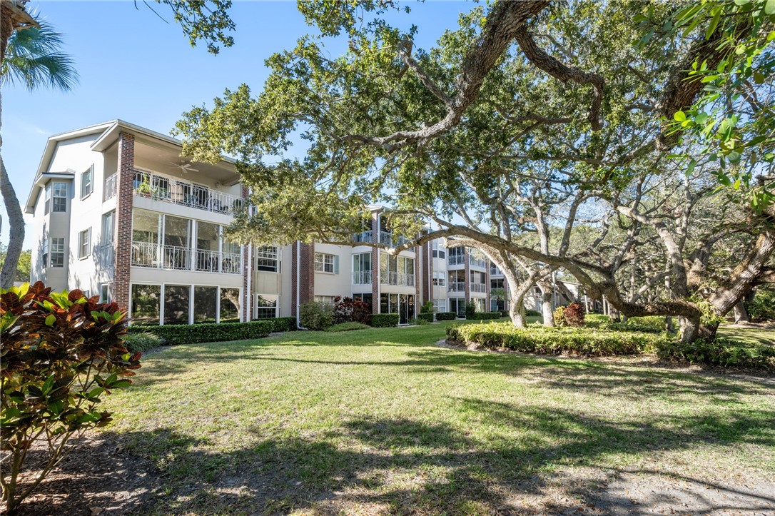 109 W Park Shores Circle 36