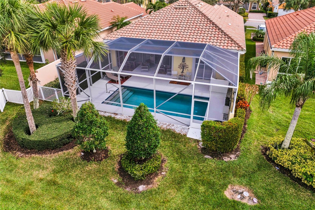 5282 Eleuthra Circle