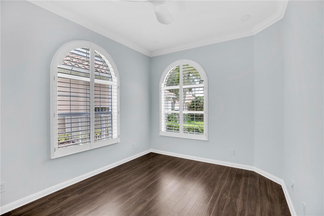 5282 Eleuthra Circle